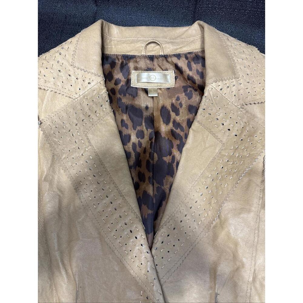 Stylish Tan Faux Leather Blazer with Leopard Print Lining - Picture 6 of 9